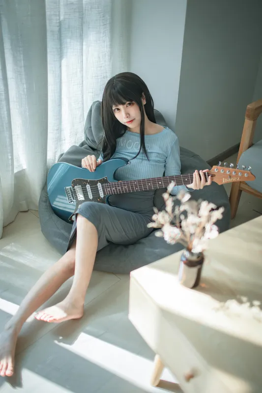 吉他妹妹 - 三無人型